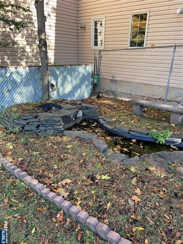 49 Carnation Street, Bergenfield, NJ 07621