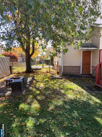 49 Carnation Street, Bergenfield, NJ 07621