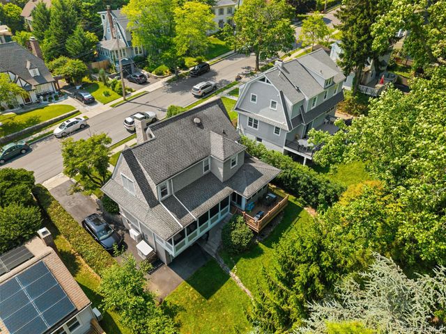 32 S Calumet Avenue, Hastings-on-hudson, NY 10706