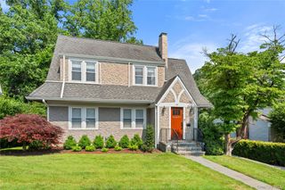 32 S Calumet Avenue, Hastings-on-hudson, NY 10706
