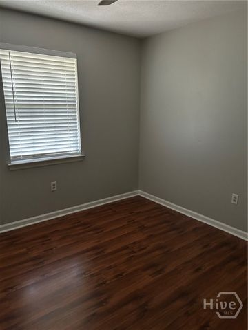 1303 Wilmington Island Road, Savannah, GA 31410