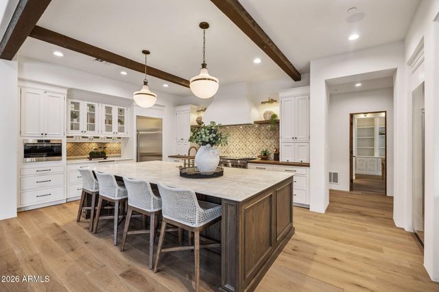 8306 N MERION Way, Paradise Valley, AZ 85253