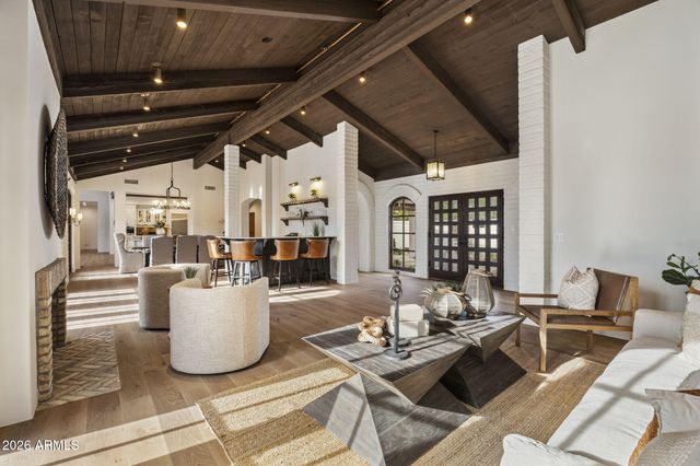 8306 N MERION Way, Paradise Valley, AZ 85253