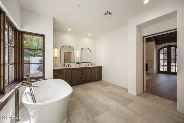 8306 N MERION Way, Paradise Valley, AZ 85253