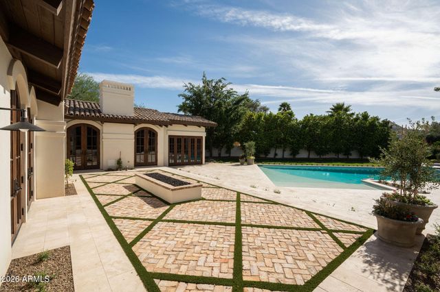 8306 N MERION Way, Paradise Valley, AZ 85253