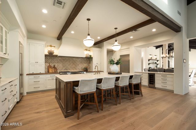 8306 N MERION Way, Paradise Valley, AZ 85253