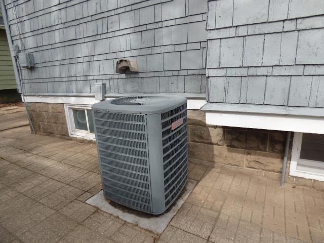 1122 White Avenue, Beloit, WI 53511