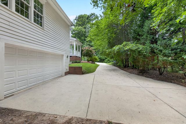 9004 Hometown Drive, Raleigh, NC 27615