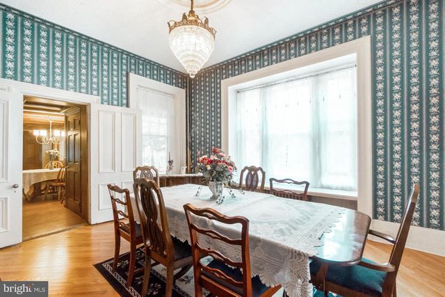 11 E FRONT ST, Jim Thorpe, PA 18229