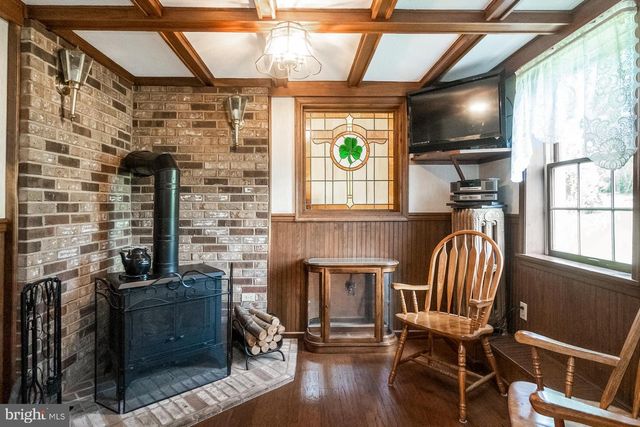 11 E FRONT ST, Jim Thorpe, PA 18229