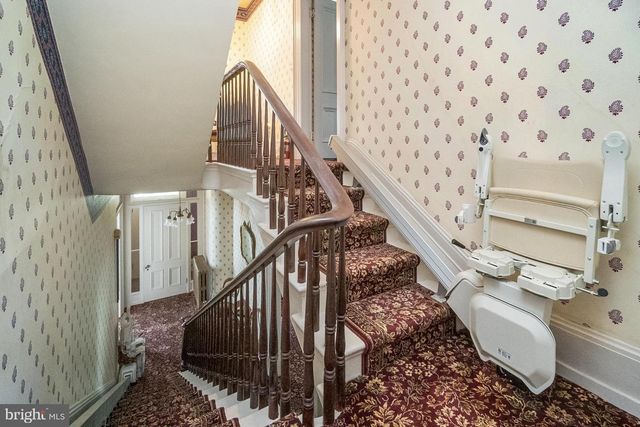 11 E FRONT ST, Jim Thorpe, PA 18229