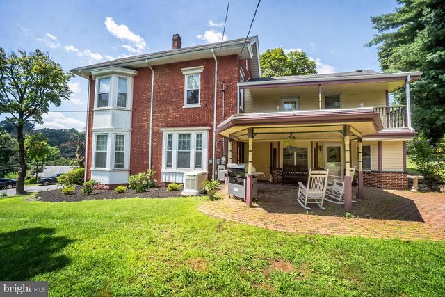 11 E FRONT ST, Jim Thorpe, PA 18229