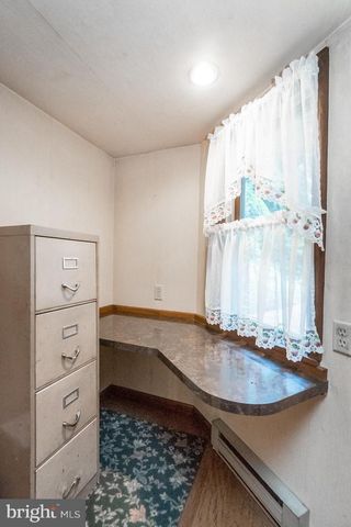 11 E FRONT ST, Jim Thorpe, PA 18229