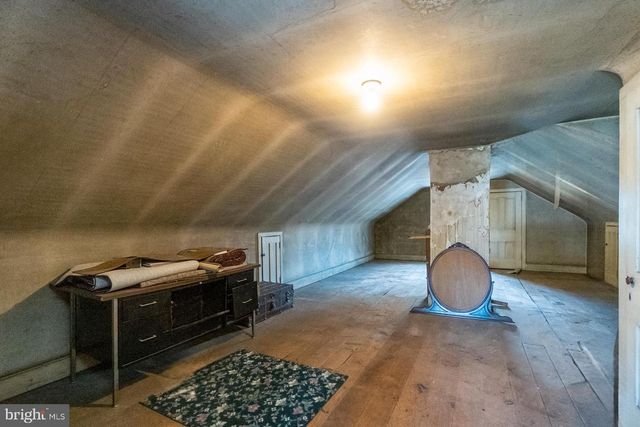 11 E FRONT ST, Jim Thorpe, PA 18229