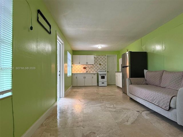 13330 SW 79th St Efficiency, Miami, FL 33183