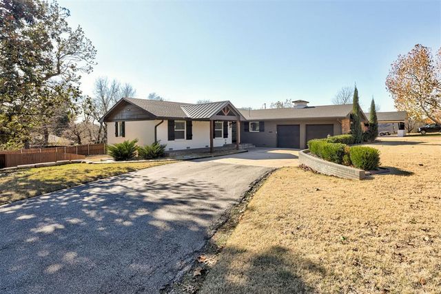 330 E 9th Street, Edmond, OK 73034
