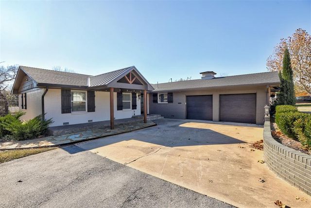 330 E 9th Street, Edmond, OK 73034