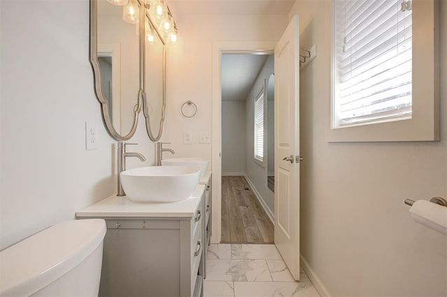 330 E 9th Street, Edmond, OK 73034