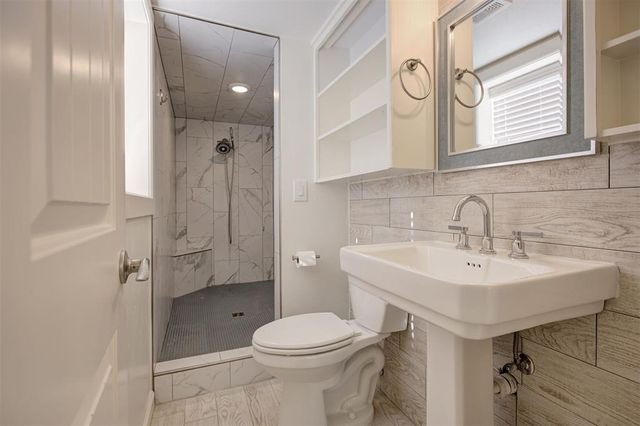 330 E 9th Street, Edmond, OK 73034