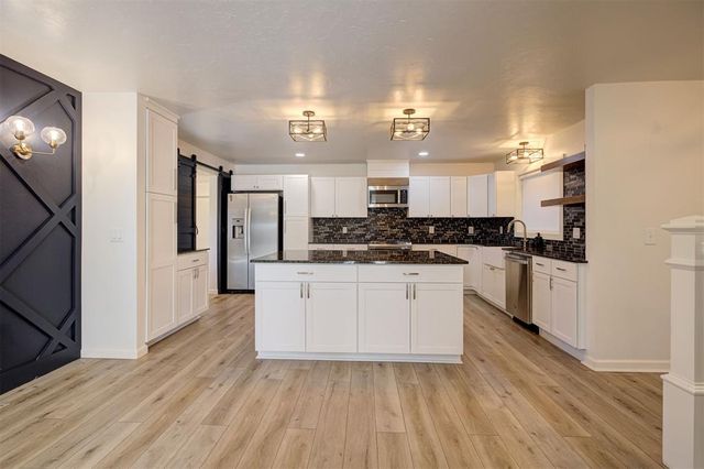 330 E 9th Street, Edmond, OK 73034