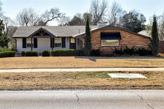 330 E 9th Street, Edmond, OK 73034