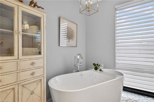112 42nd ST, Virginia Beach, VA 23451