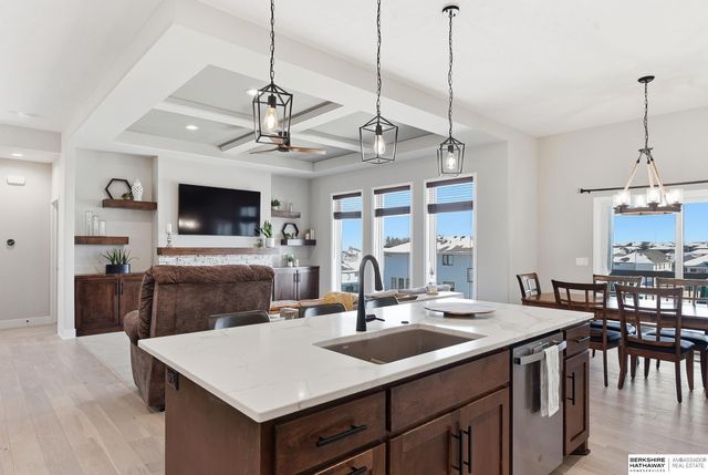 10211 S 191st Avenue, Omaha, NE 68136