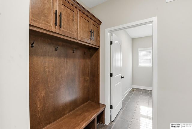 10211 S 191st Avenue, Omaha, NE 68136