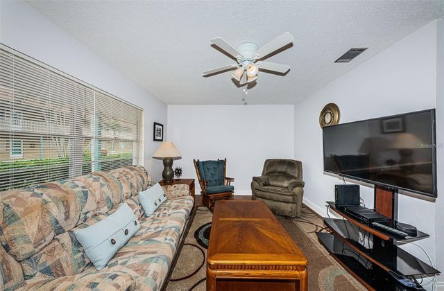 5217 81ST STREET N 11, St Petersburg, FL 33709