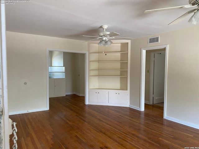 152 Terrell Rd Apt 4, Alamo Heights, TX 78209