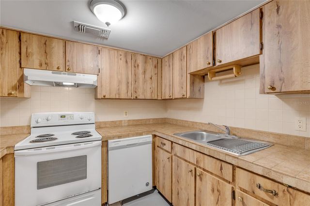 1205 16TH STREET, Edgewater, FL 32132
