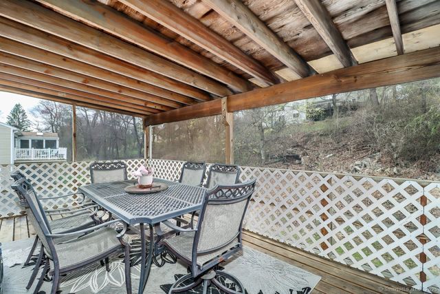 6 Glen Road, New Fairfield, CT 06812