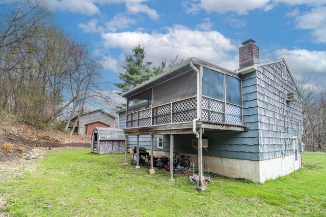 6 Glen Road, New Fairfield, CT 06812