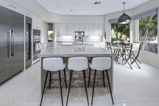 11129 E JUAN TABO Road, Scottsdale, AZ 85255