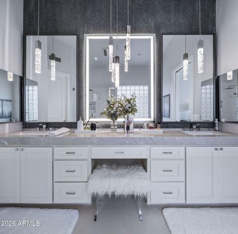 11129 E JUAN TABO Road, Scottsdale, AZ 85255