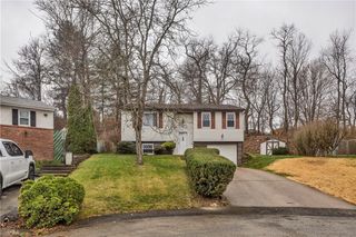 537 Green Haven Ct, Plum Boro, PA 15239