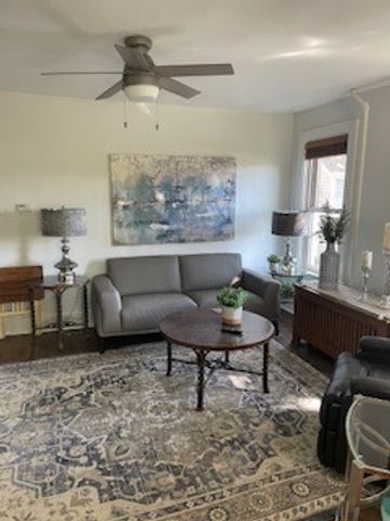 3 E Slade Street, Palatine, IL 60067