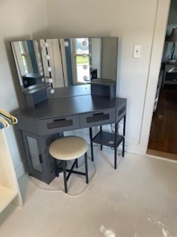 3 E Slade Street, Palatine, IL 60067