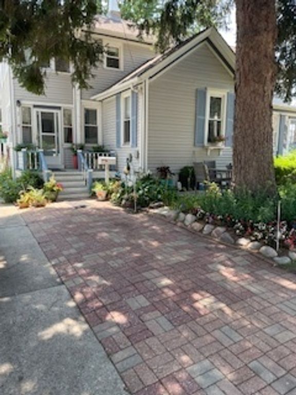 3 E Slade Street, Palatine, IL 60067