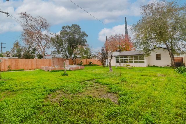 2931 Wright St, Sacramento, CA 95821