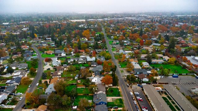 2931 Wright St, Sacramento, CA 95821