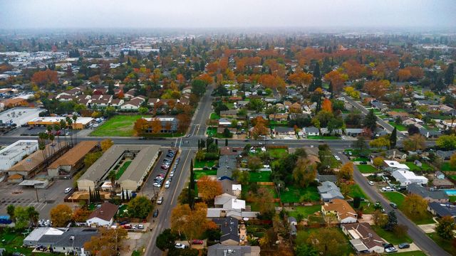 2931 Wright St, Sacramento, CA 95821