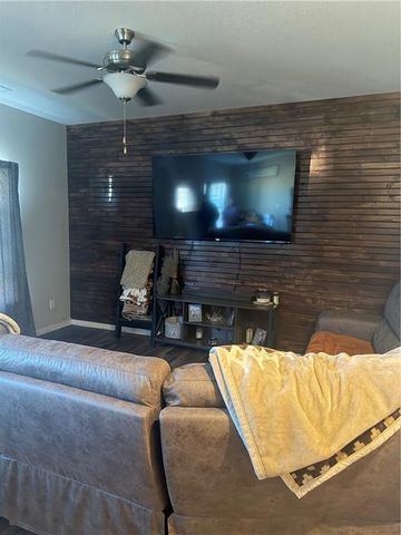 934 E Hamblin Street, Ottawa, KS 66067