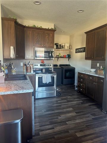 934 E Hamblin Street, Ottawa, KS 66067