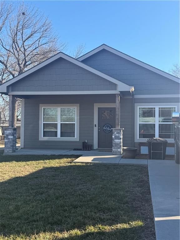 934 E Hamblin Street, Ottawa, KS 66067