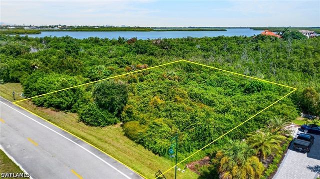 1065 Blue Hill Creek DR, Marco Island, FL 34145