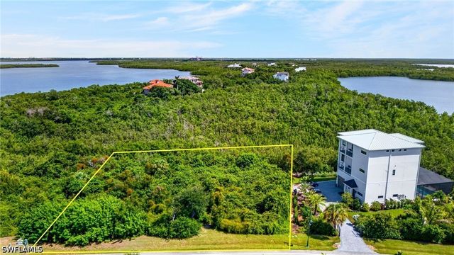 1065 Blue Hill Creek DR, Marco Island, FL 34145