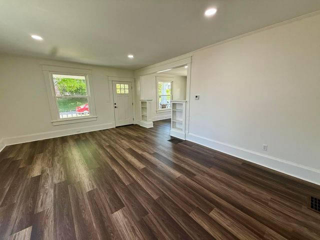 108 Wooster Road, Mount Vernon, OH 43050