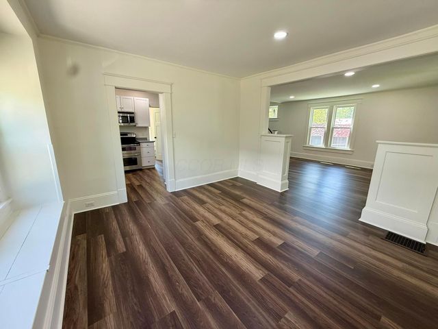 108 Wooster Road, Mount Vernon, OH 43050