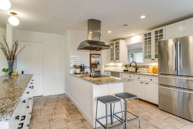 3964 Boca Bay Drive, Dallas, TX 75244